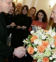 Владимир Путин поздравил Бориса Моисеева с днем рождения.